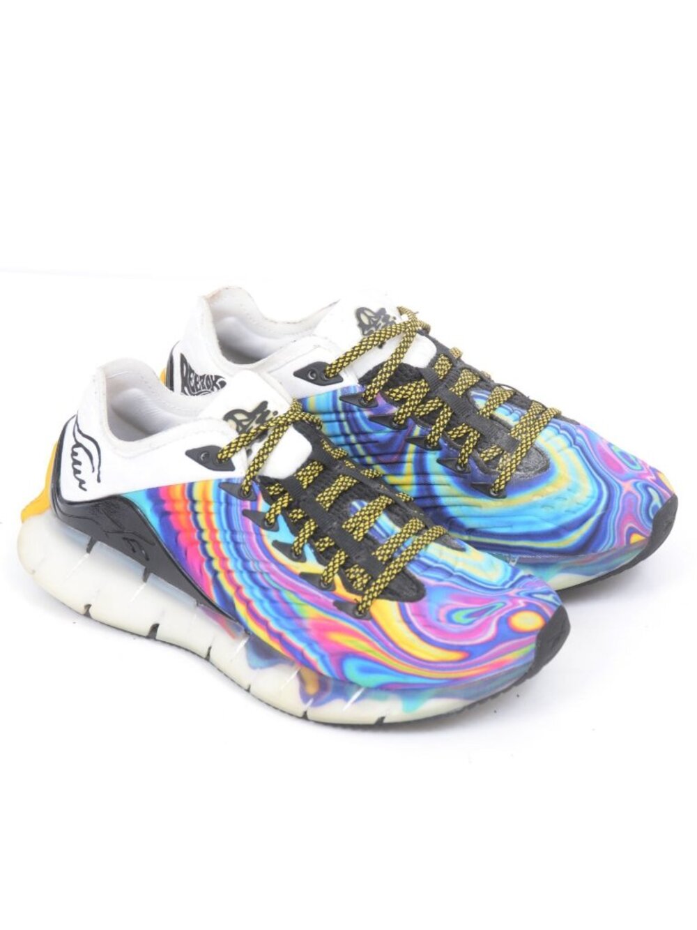 Reebok Zig Kinetica Kids Running Shoes SIZE 4 International Peace Day FX3367